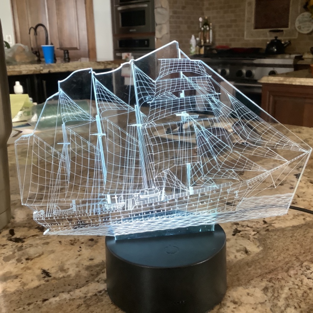 Light up ship display - Picture 8 of 8